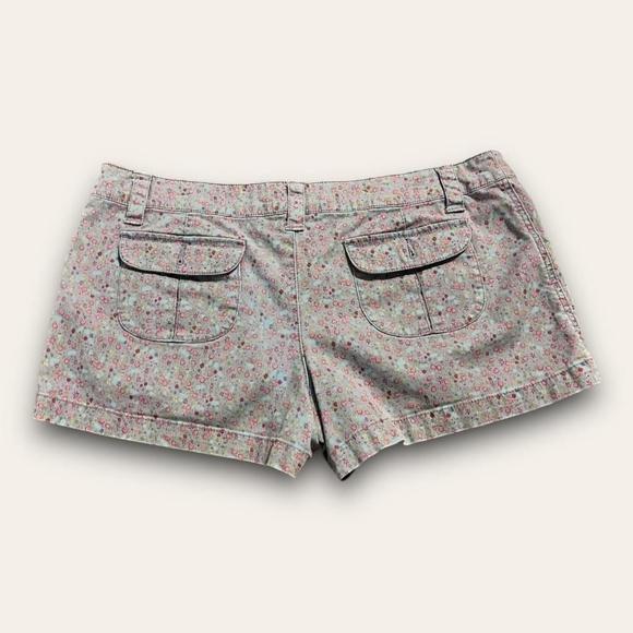 Y2K Floral Low Rise Shorts Mossimo Size 17 Cottagecore Granola 37” Waist - Picture 6 of 6